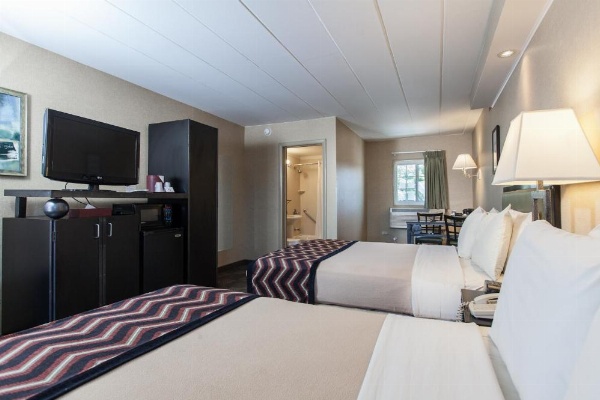 Carlton Inn Midway image 24