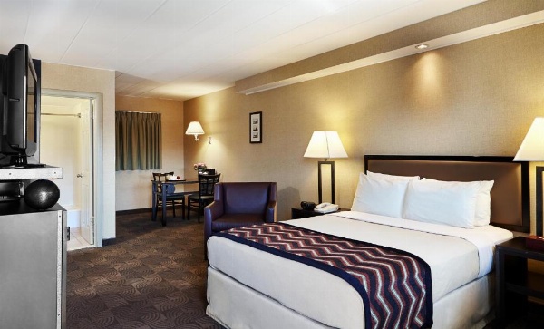 Carlton Inn Midway image 31